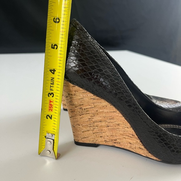 White House Black Market Caserta wedges - Picture 2 of 9